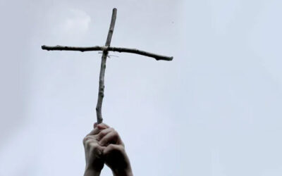 El que no toma su cruz y me sigue no es digno de mí