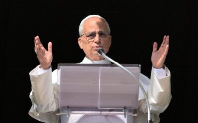 El Papa en el Ángelus: “El verdadero santuario de Dios es Cristo muerto y resucitado”