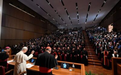 El Papa en la Lateranense: el mundo corre el riesgo de caer en un vacío cultural