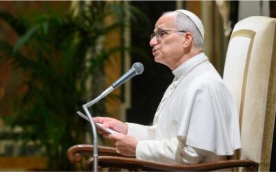 El Papa: El cine lenguaje de paz, no tema enfrentarse a las heridas del mundo