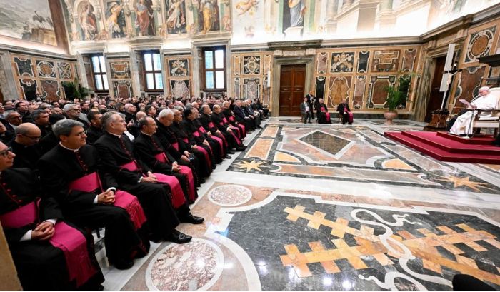 El Papa: Buscar equilibrio entre misericordia y justicia en los procesos de nulidad matrimonial